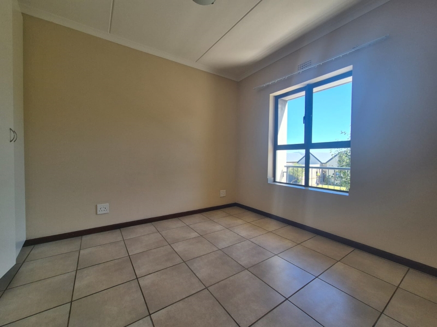 To Let 2 Bedroom Property for Rent in Buh Rein Estate Western Cape